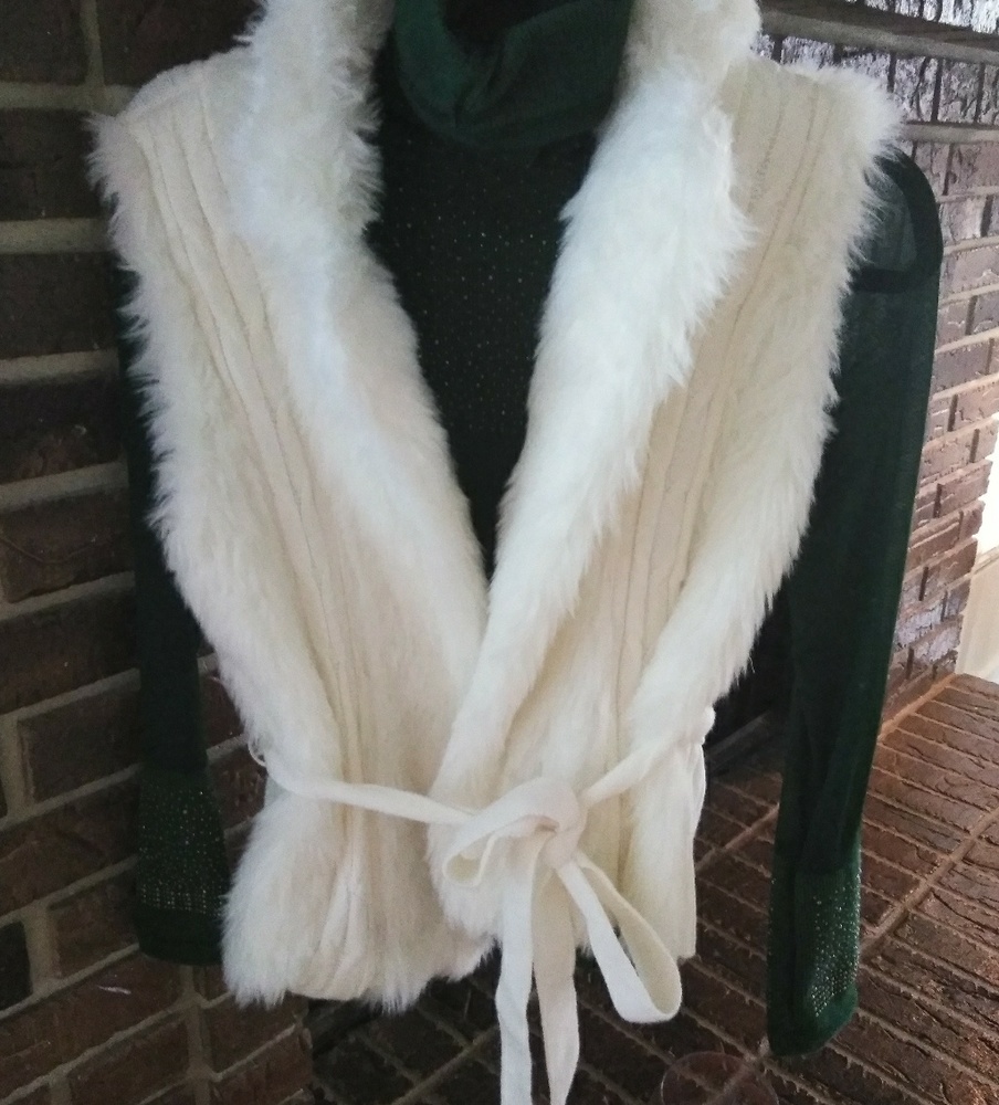 Beautiful coat ❤️ - Picture 3 of 5